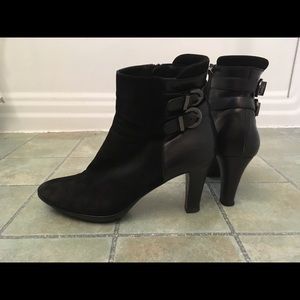 Aquatalia suede leather Roma Booties 10